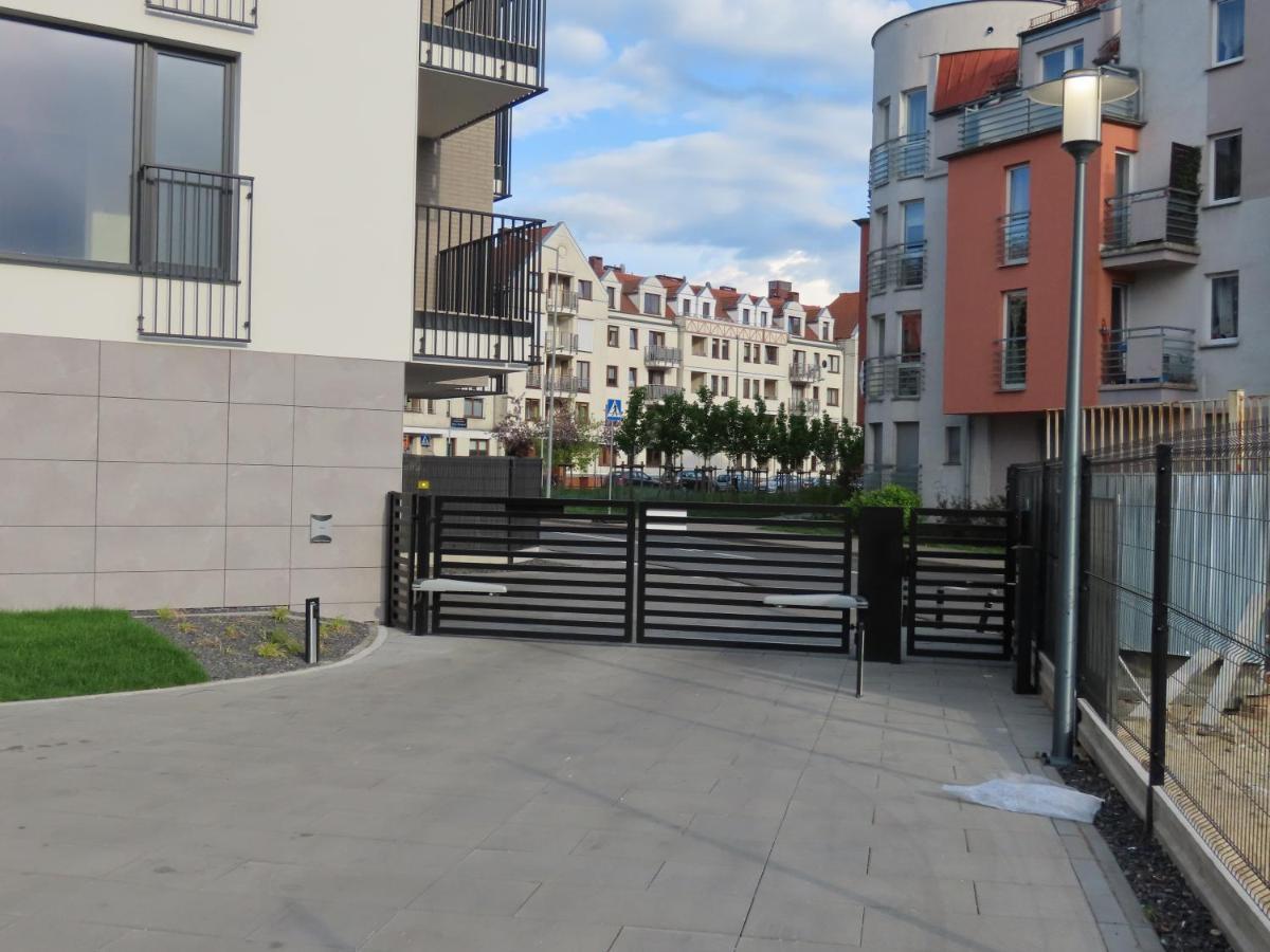 El Apartments - Izar Posen Exterior foto